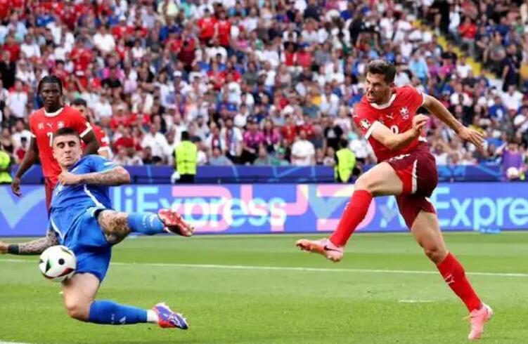 Switzerland beat Italy 2-0 to advance to the quarterfinals